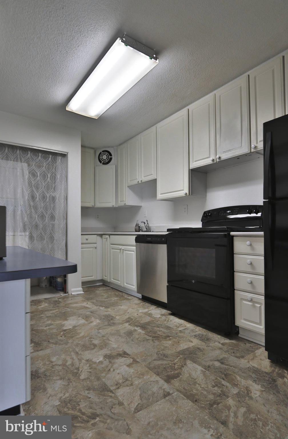 WATERGATE AT LANDMARK - Residential Lease