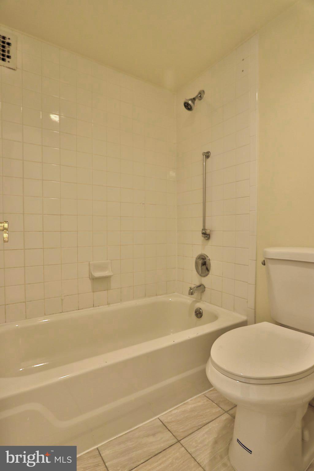 WATERGATE AT LANDMARK - Residential Lease