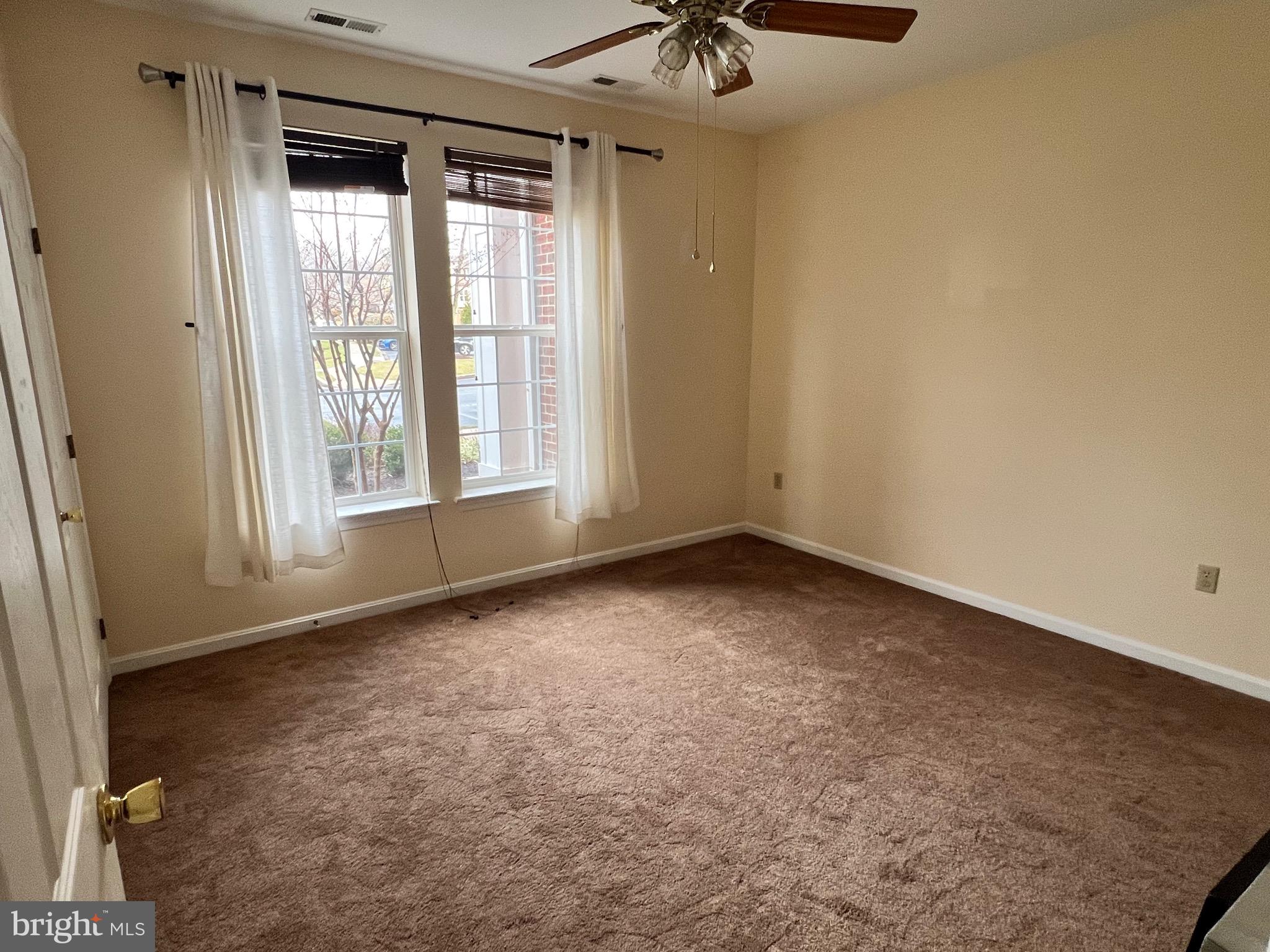 WATERSIDE - Residential