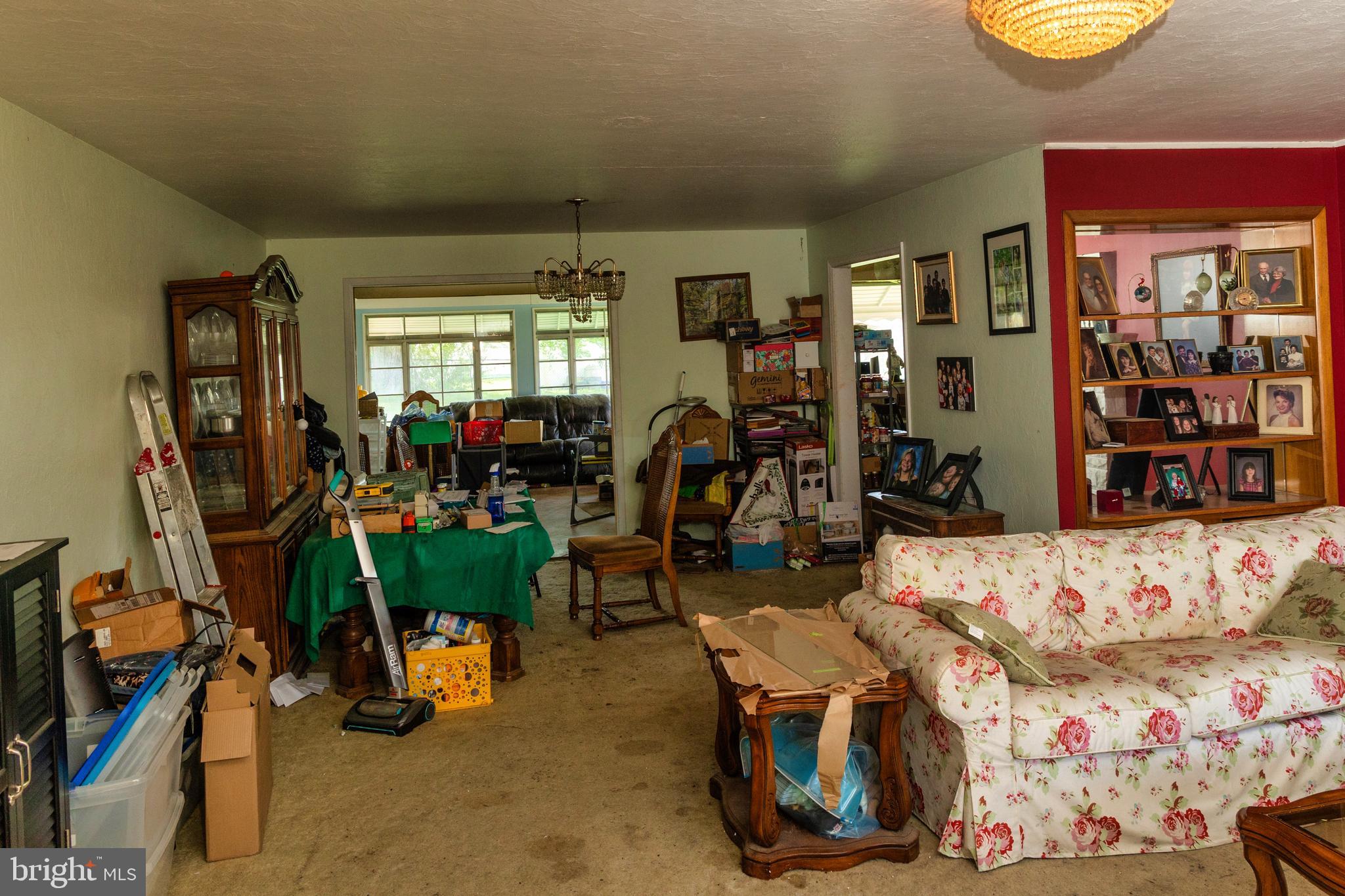1103 LAKE AVE - Photo 3