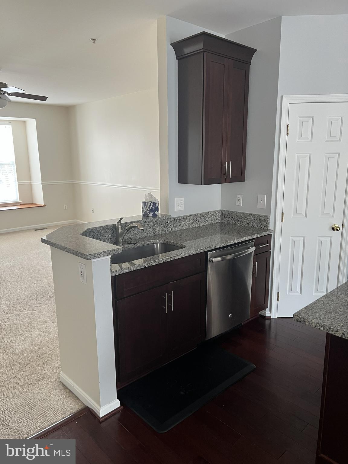 FARMINGTON VILLAGE - Residential