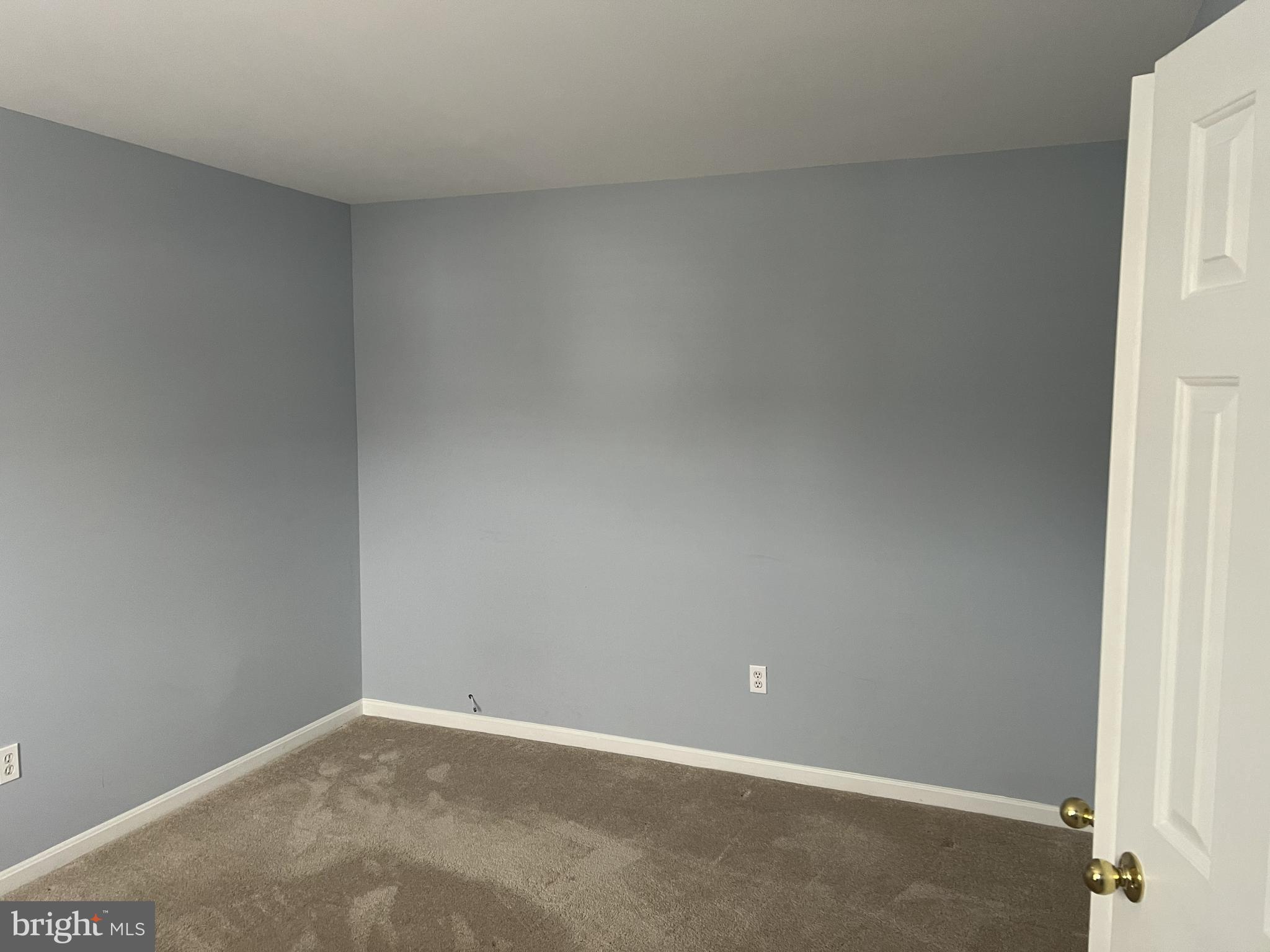 FARMINGTON VILLAGE - Residential