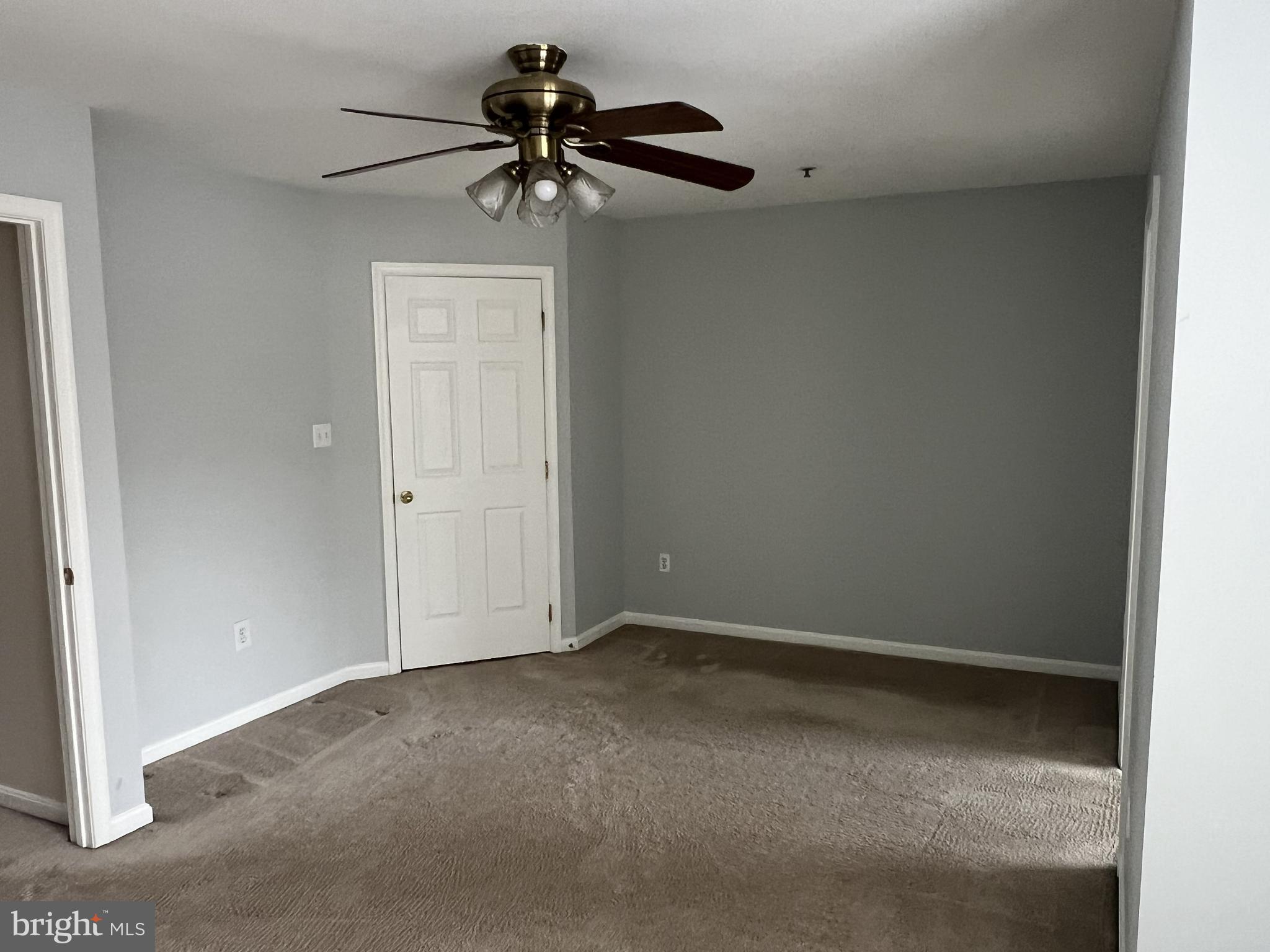 FARMINGTON VILLAGE - Residential