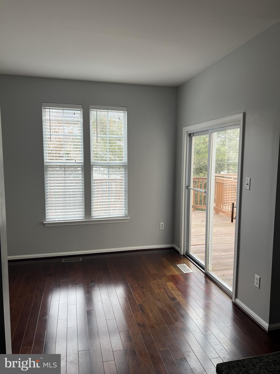 FARMINGTON VILLAGE - Residential