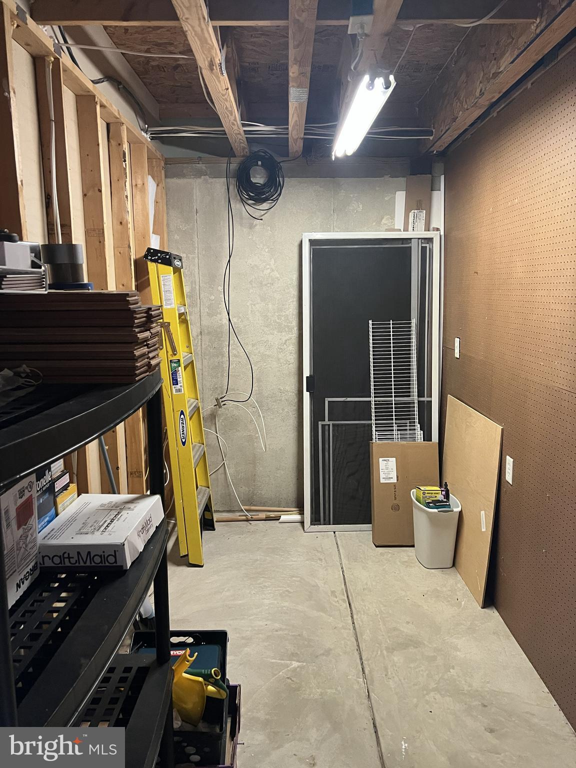 FARMINGTON VILLAGE - Residential