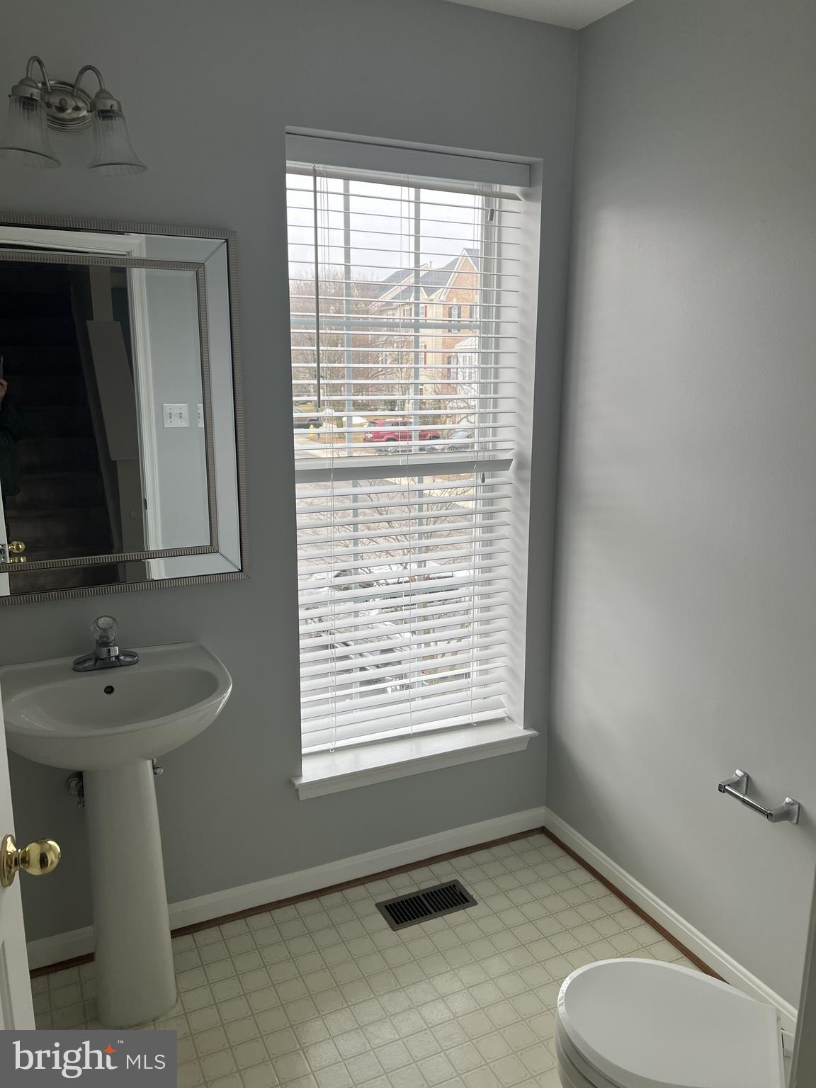 FARMINGTON VILLAGE - Residential