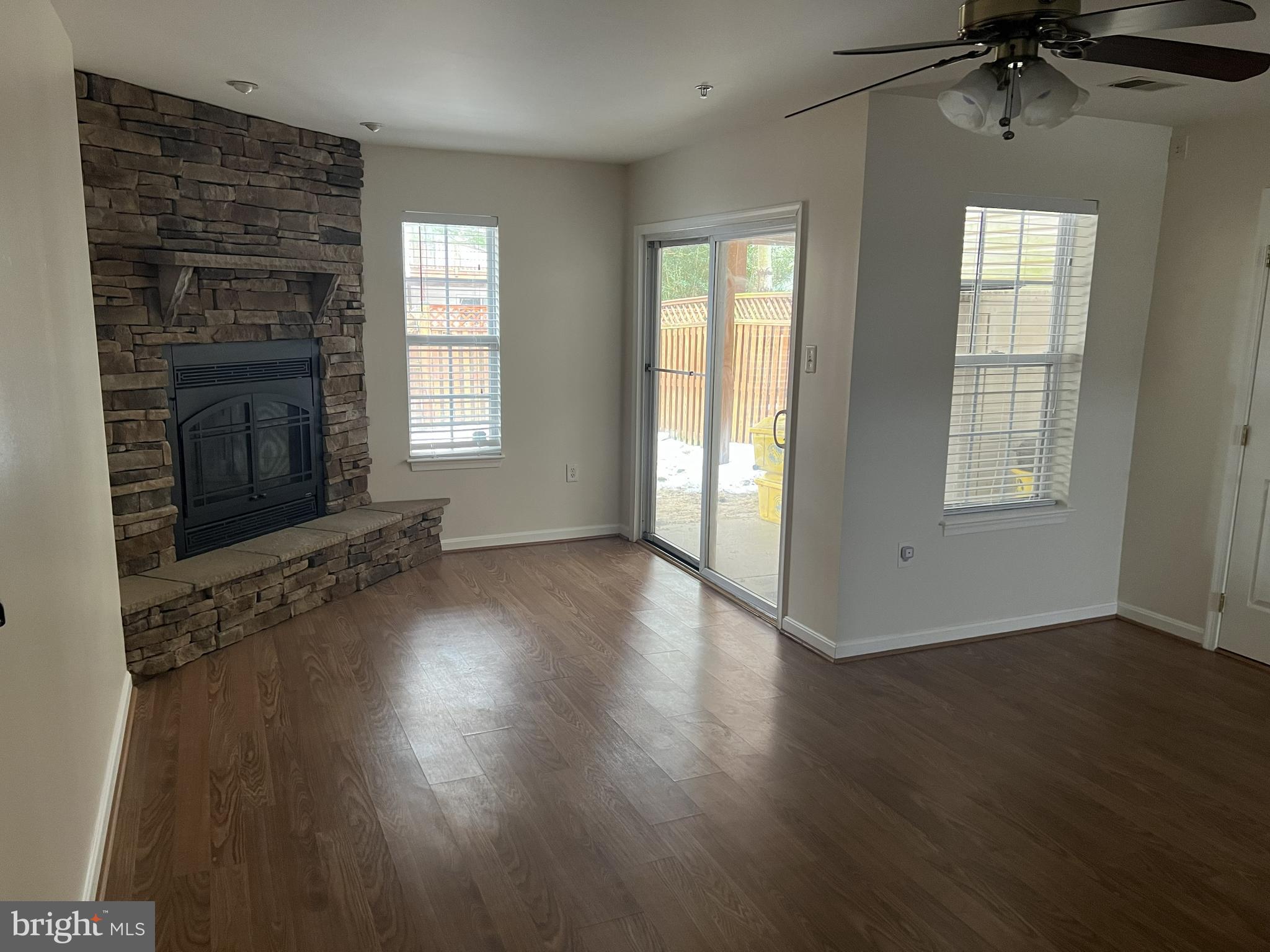 FARMINGTON VILLAGE - Residential