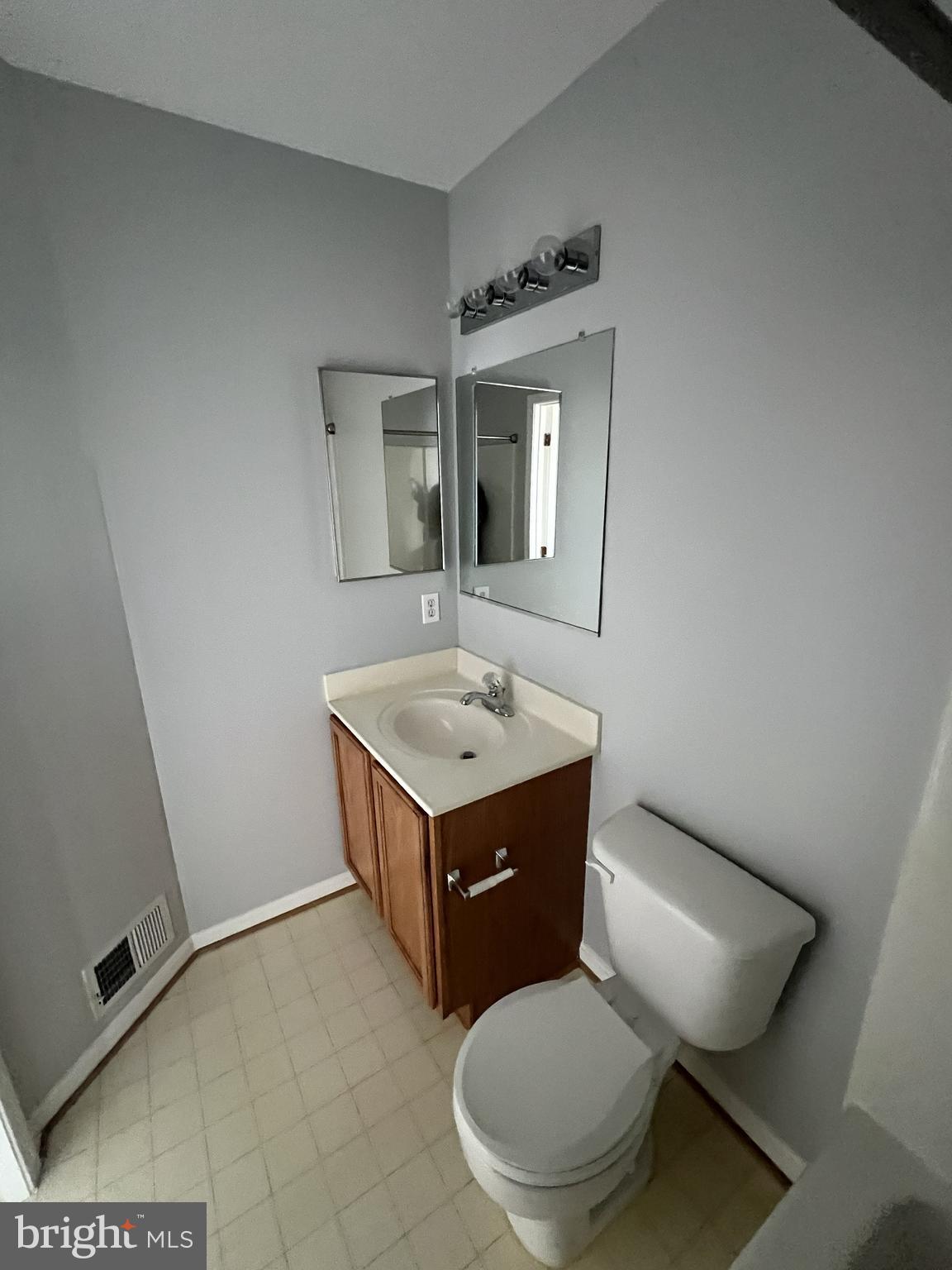 FARMINGTON VILLAGE - Residential