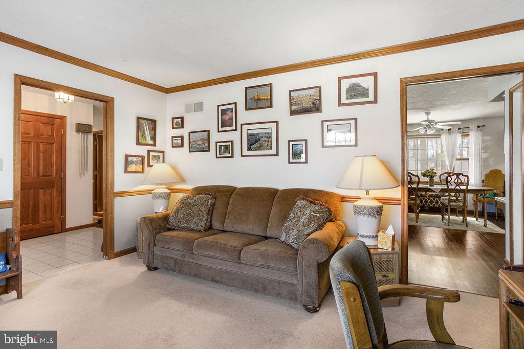 1032 WOODRIDGE ROAD