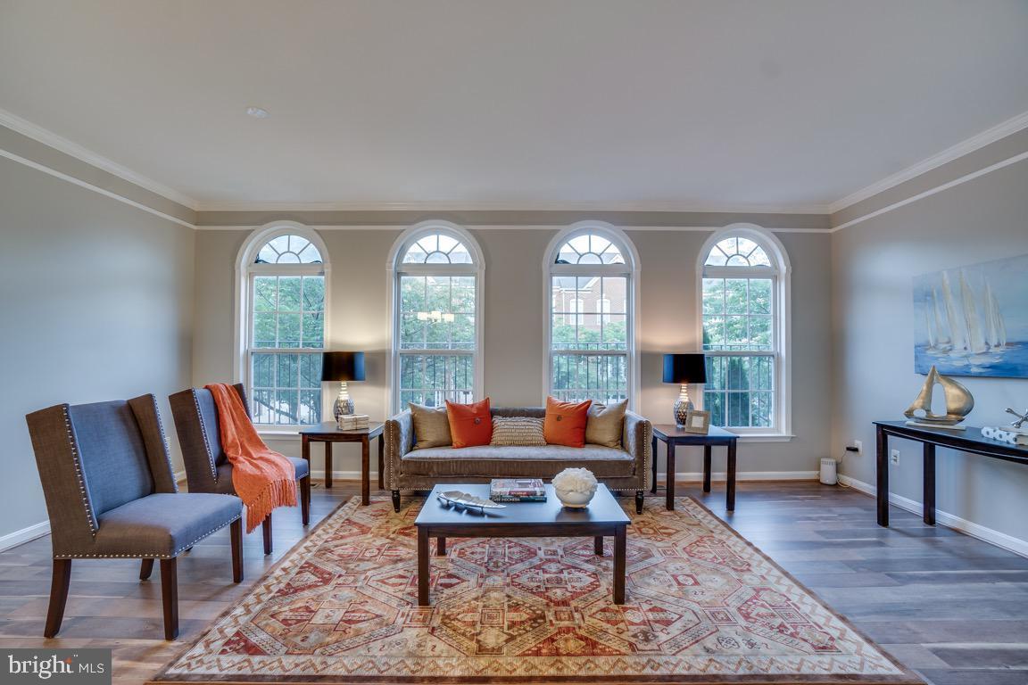 BROADLANDS SOUTH - Residential Lease