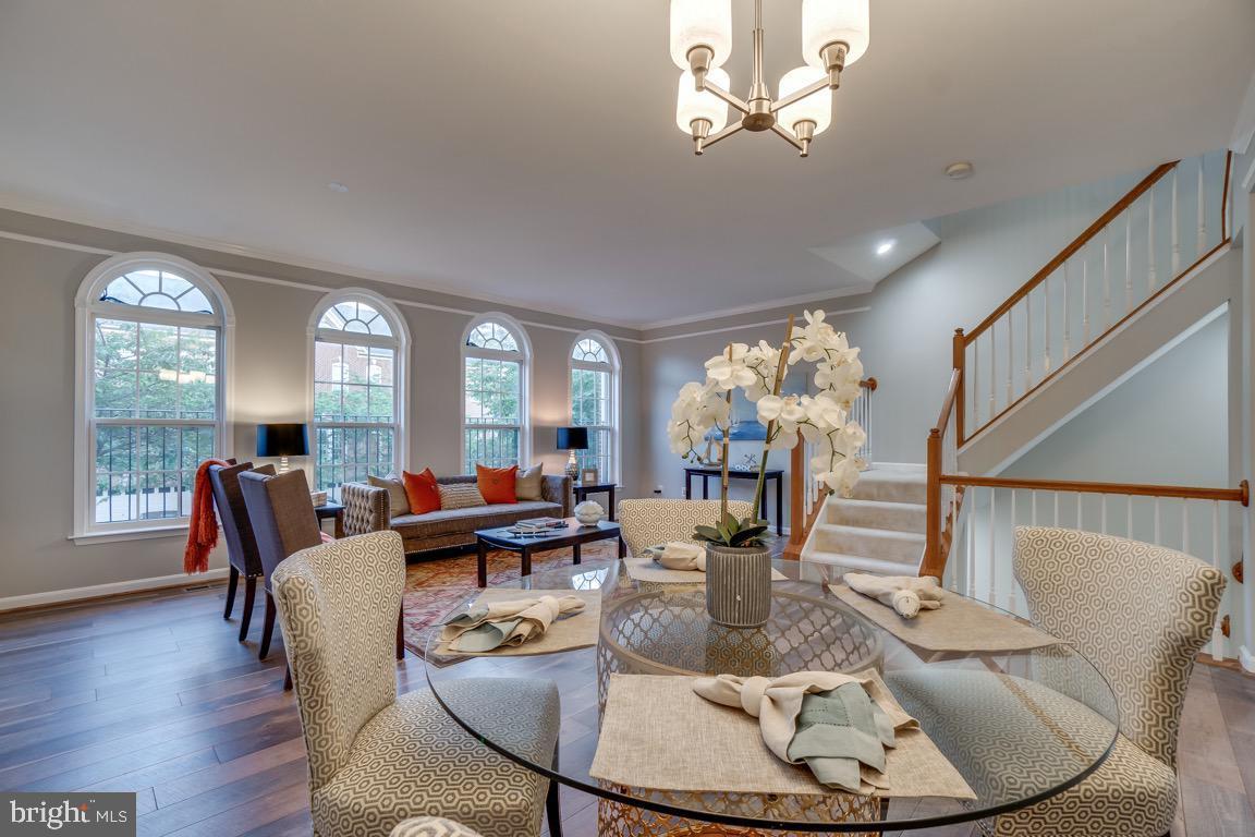 BROADLANDS SOUTH - Residential Lease