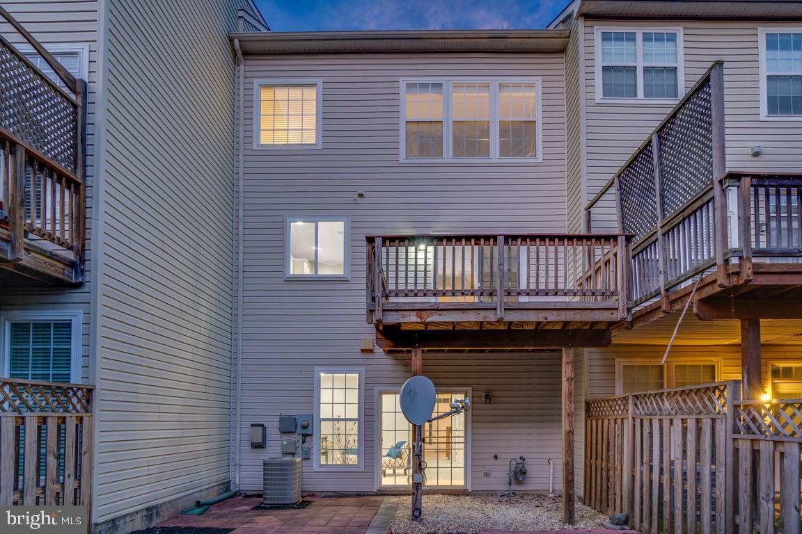 BROADLANDS SOUTH - Residential Lease