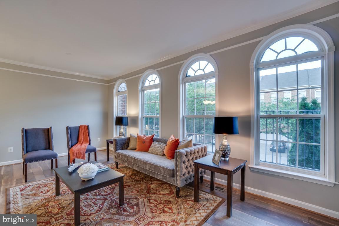 BROADLANDS SOUTH - Residential Lease