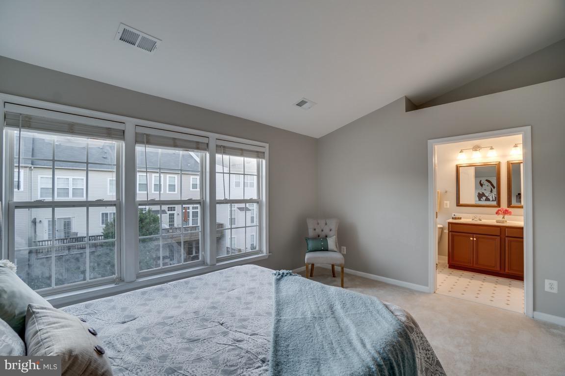 BROADLANDS SOUTH - Residential Lease