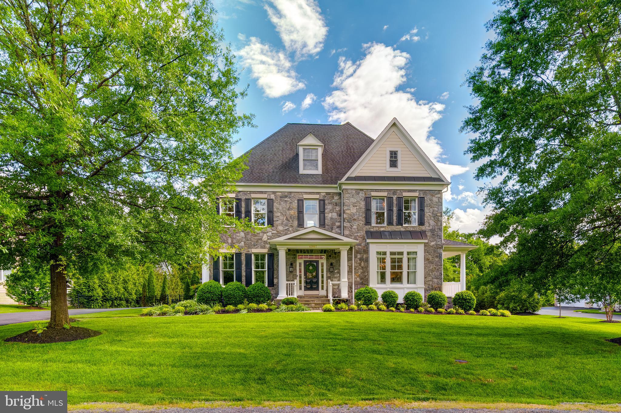 THE VILLAGE OF WAXPOOL - Residential