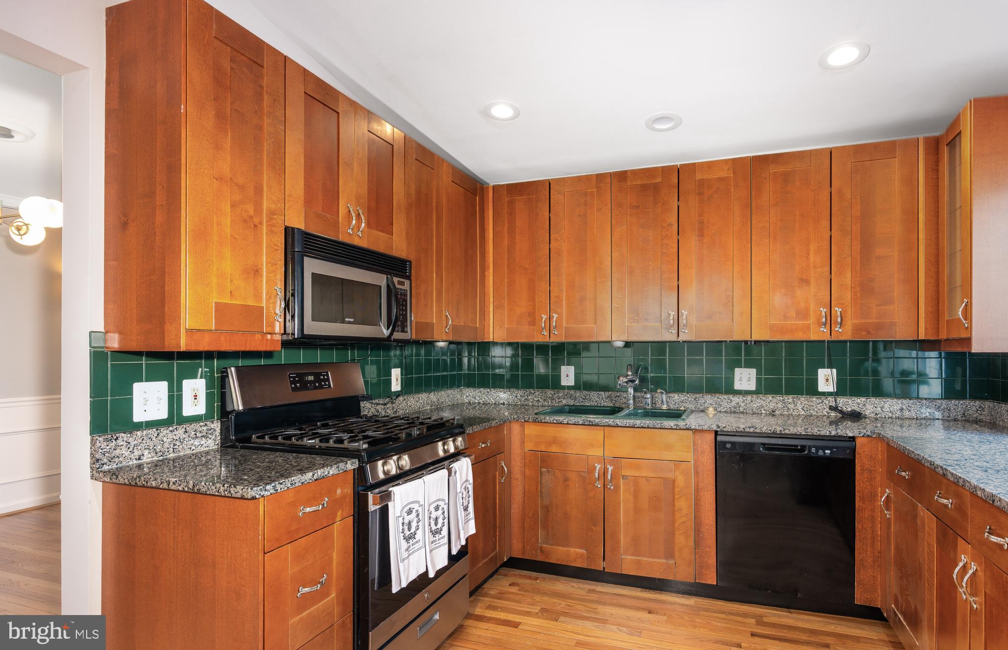 SNOWDENS MILL - Residential