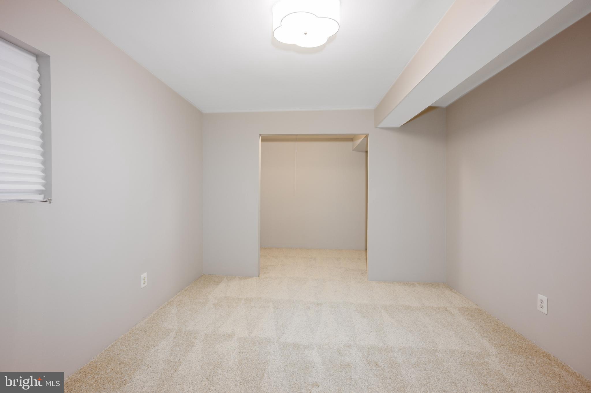 SNOWDENS MILL - Residential