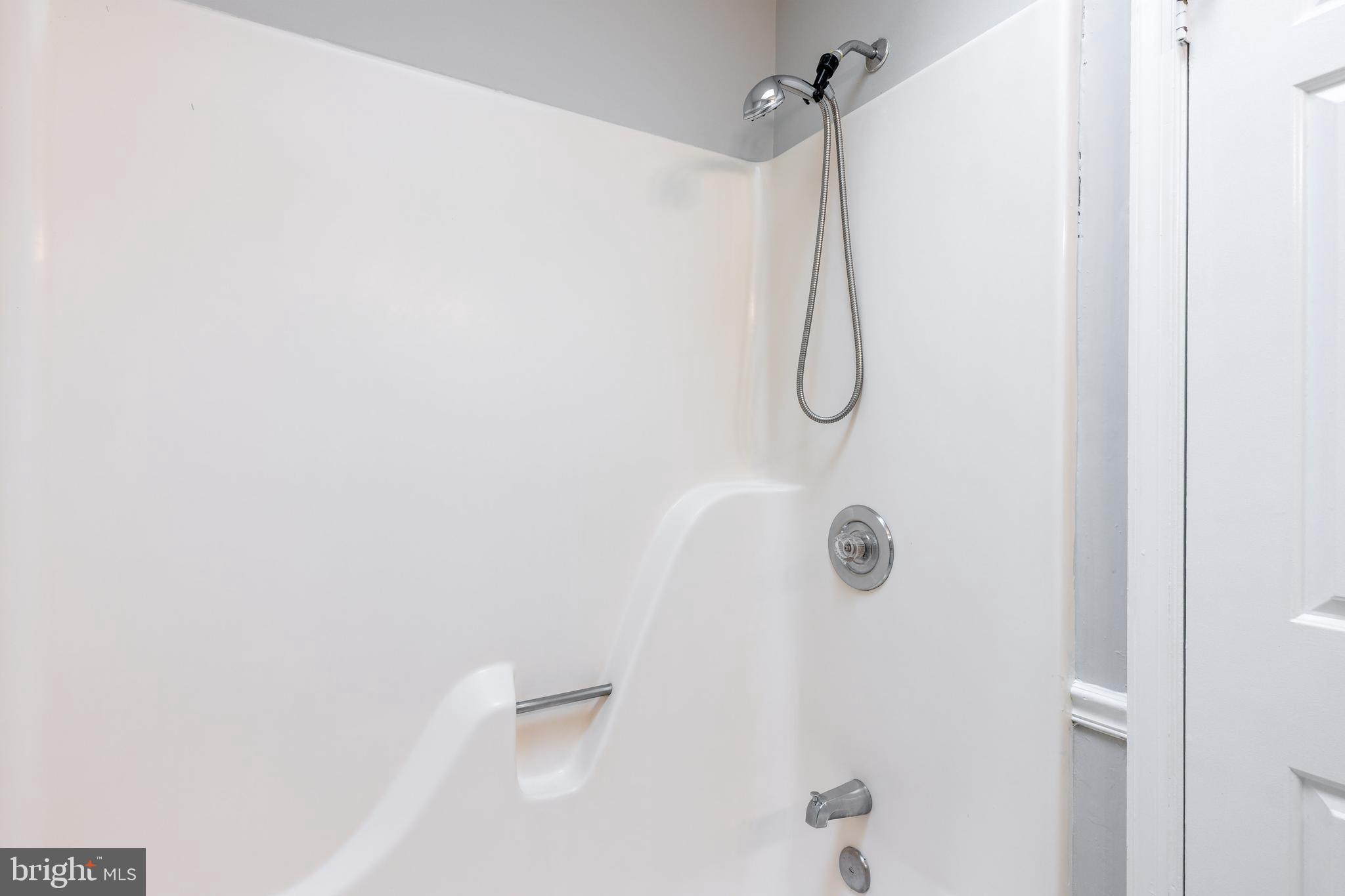 SNOWDENS MILL - Residential