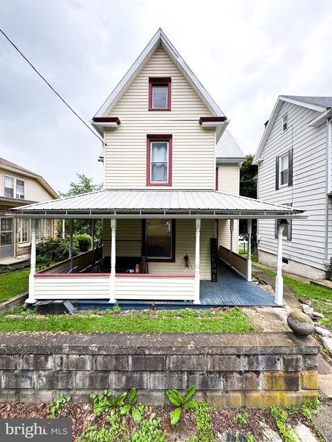 31 S MANN AVENUE YEAGERTOWN PA 17099