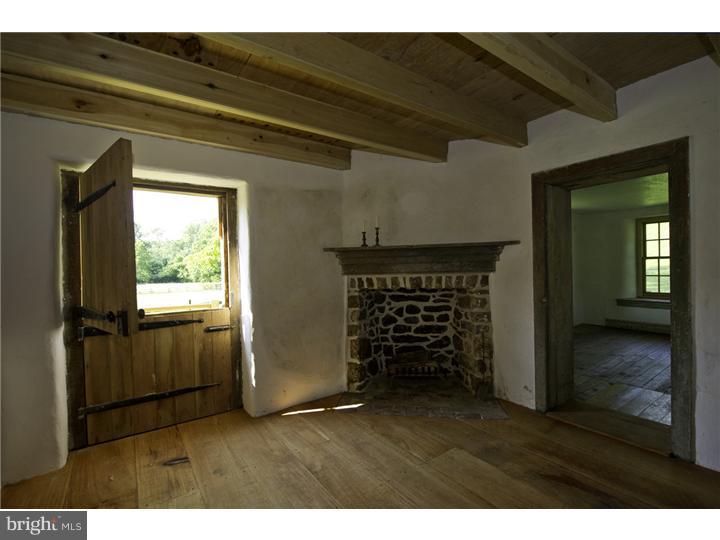 RADNOR HUNT - Residential