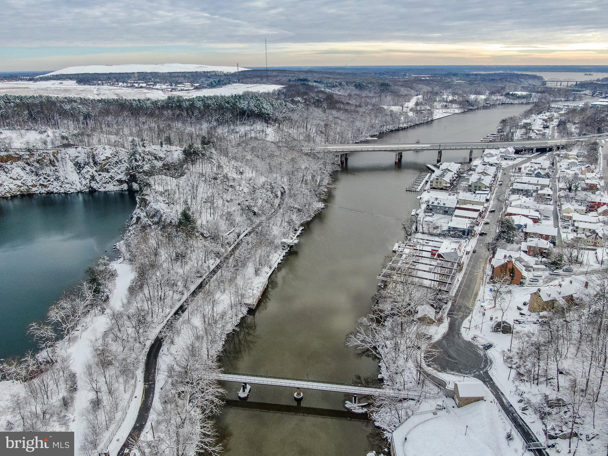 RIVERVIEW ESTATES - Residential