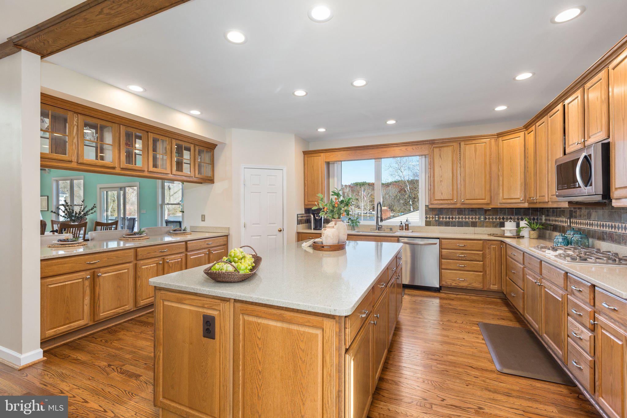 RIVERVIEW ESTATES - Residential