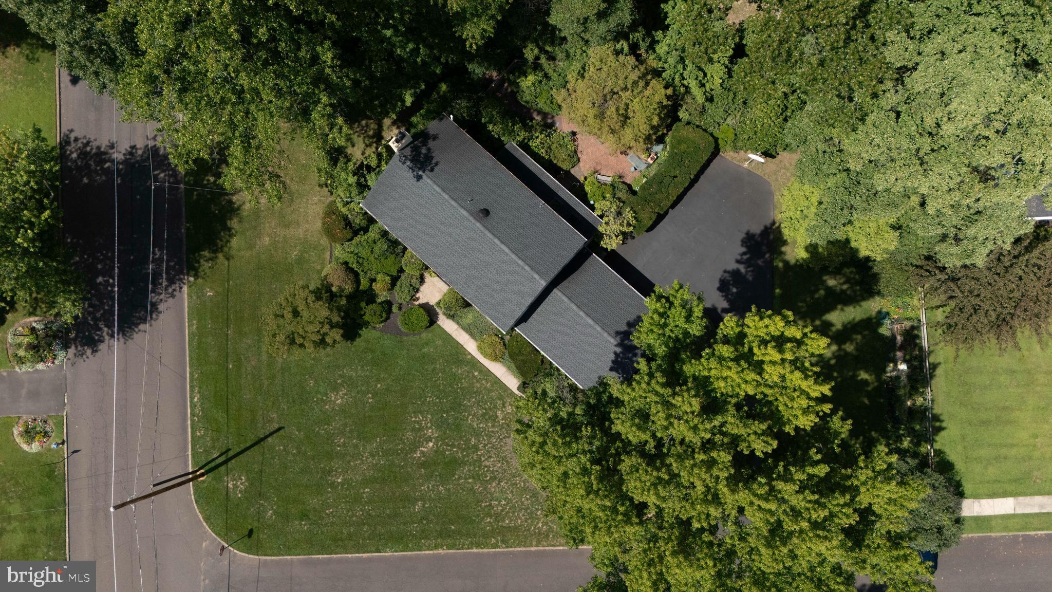 835 DUKES DRIVE
