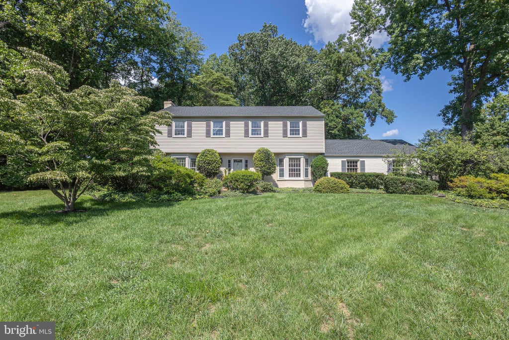Photo of 835 Dukes Drive, YARDLEY, PA 19067 (MLS # PABU2129568)