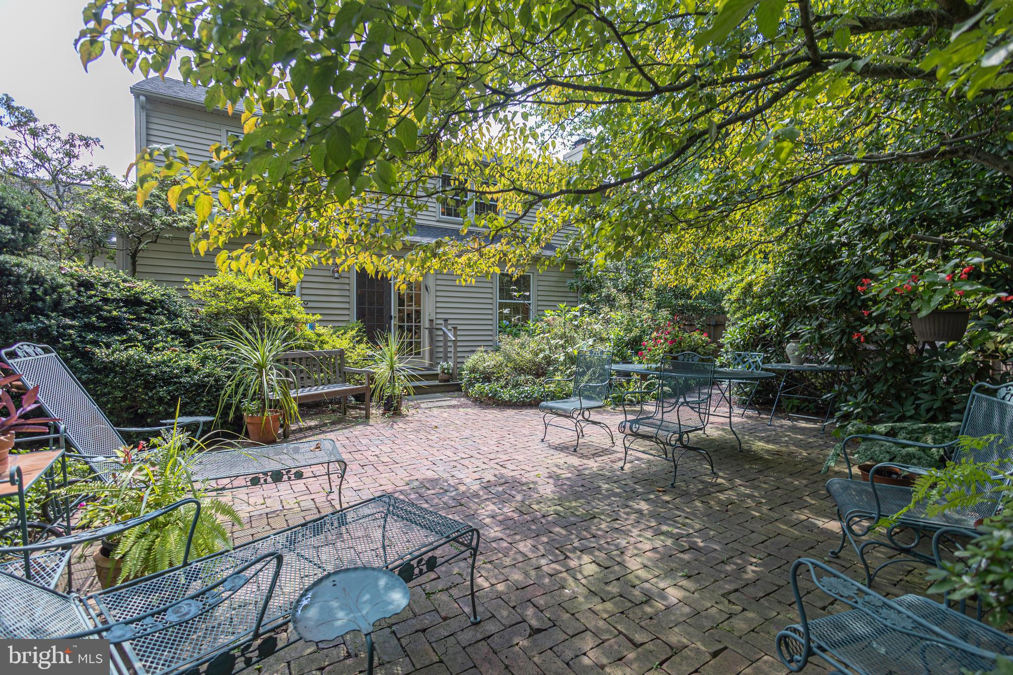 835 DUKES DRIVE