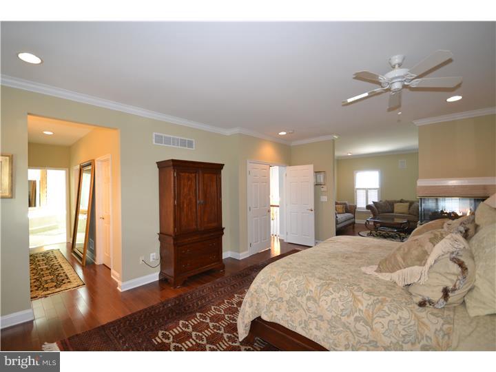 RIVER CROSSING - Residential