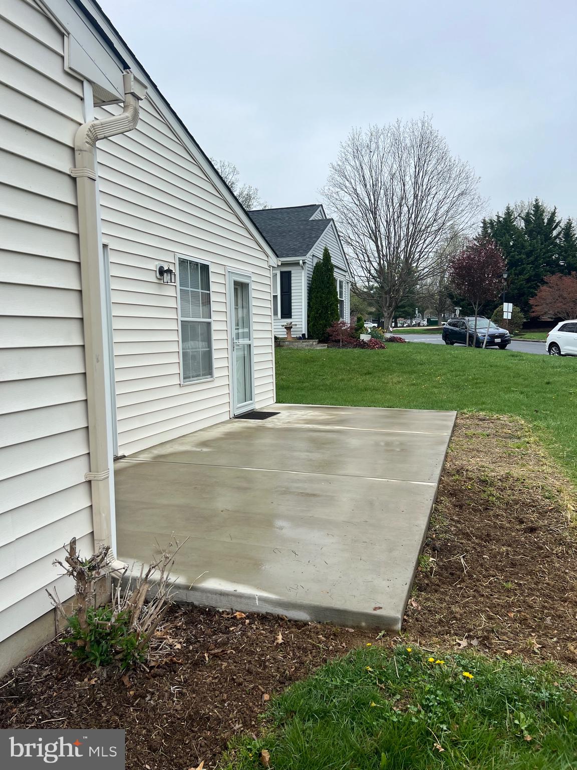 CRESTWOOD VILLAGE - Residential Lease