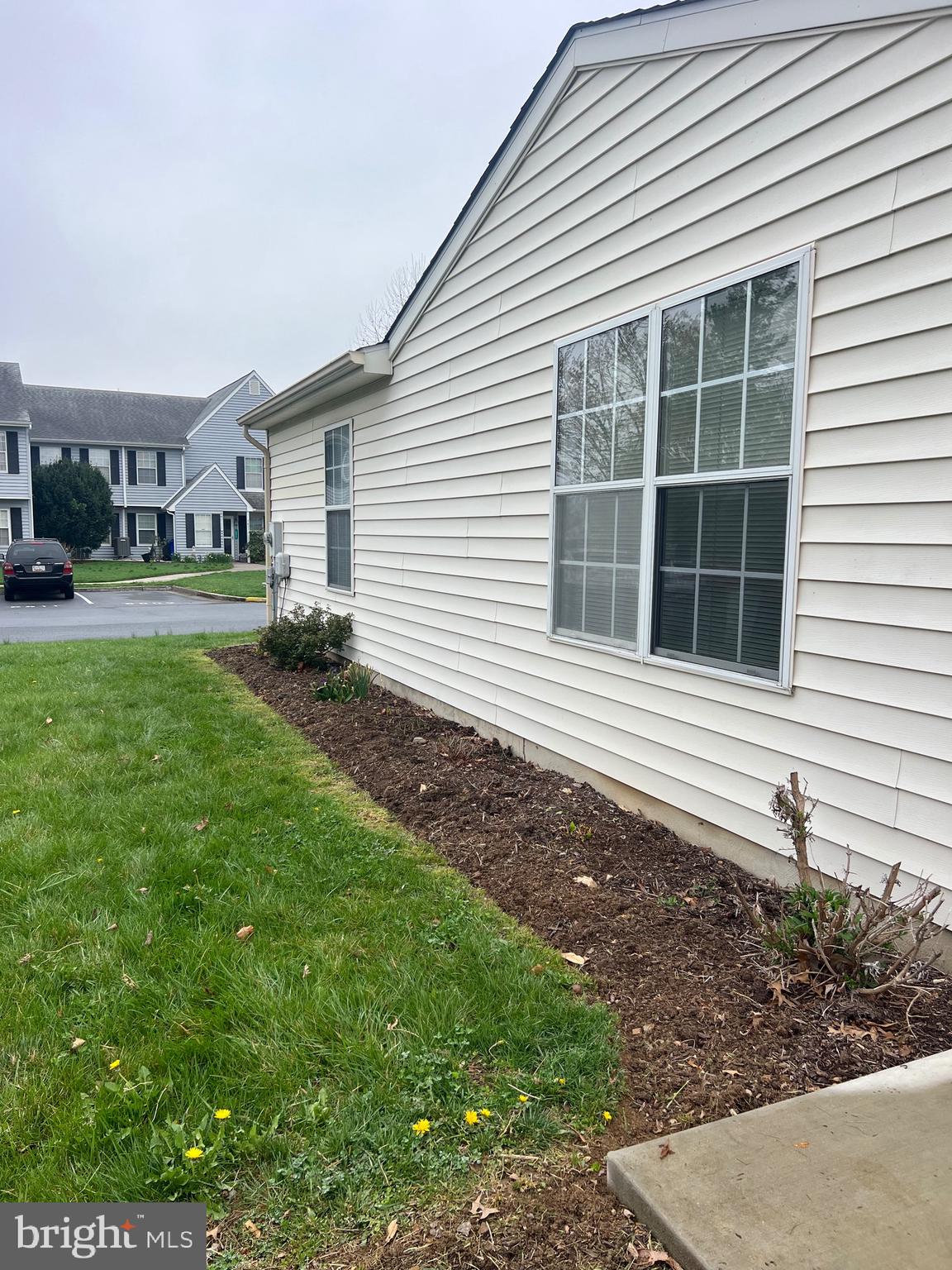 CRESTWOOD VILLAGE - Residential Lease