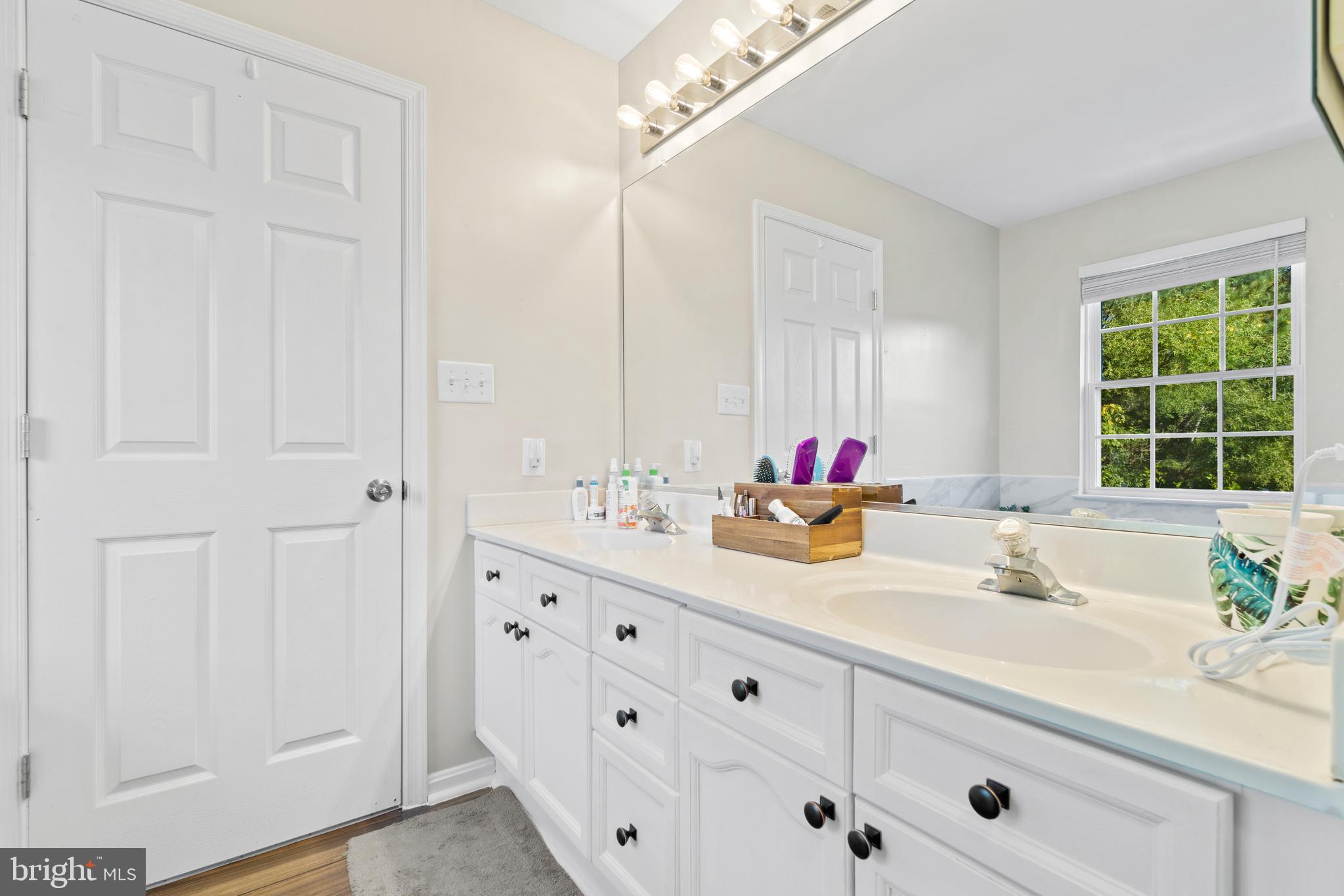 STRATFORD PLACE - Residential