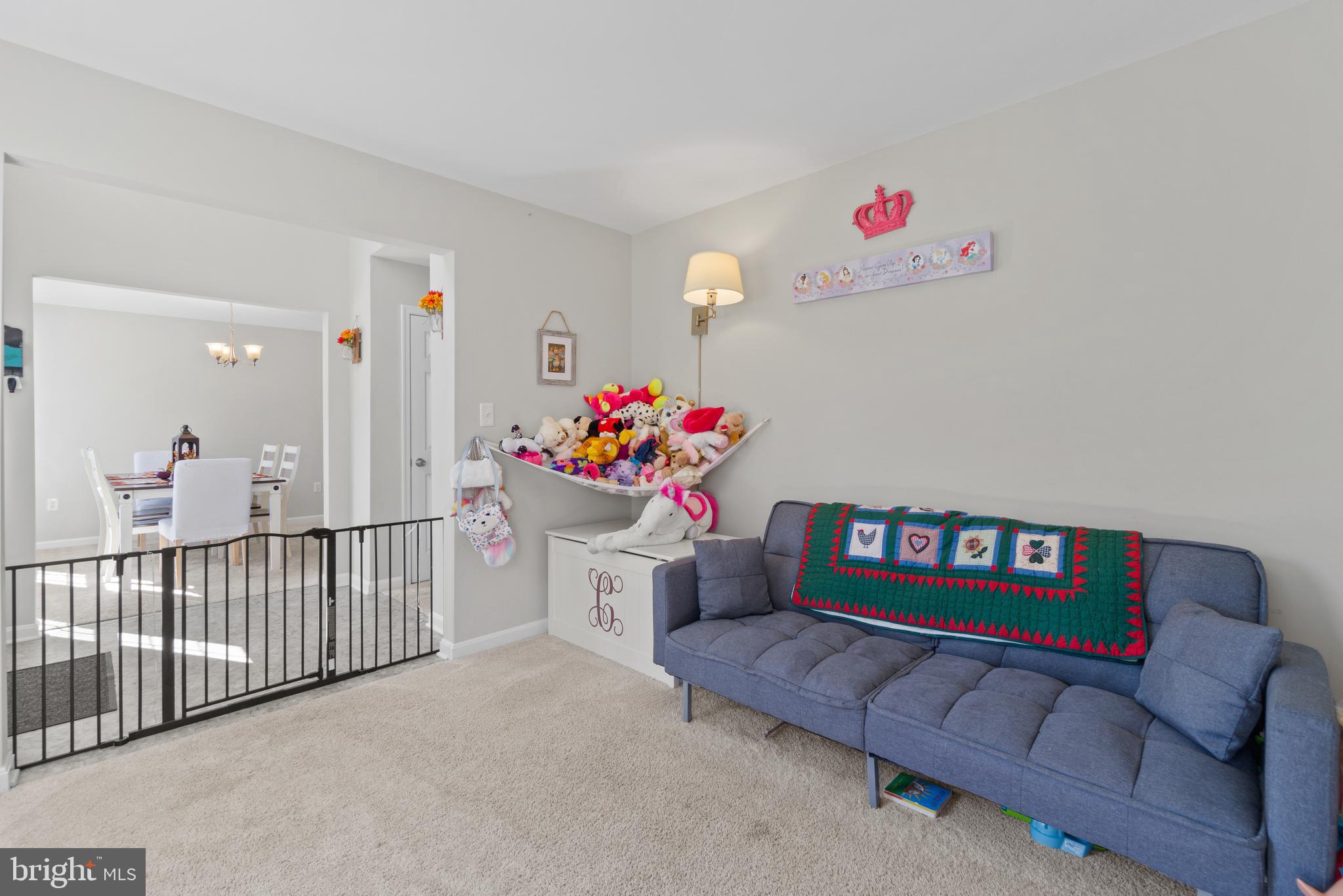 STRATFORD PLACE - Residential