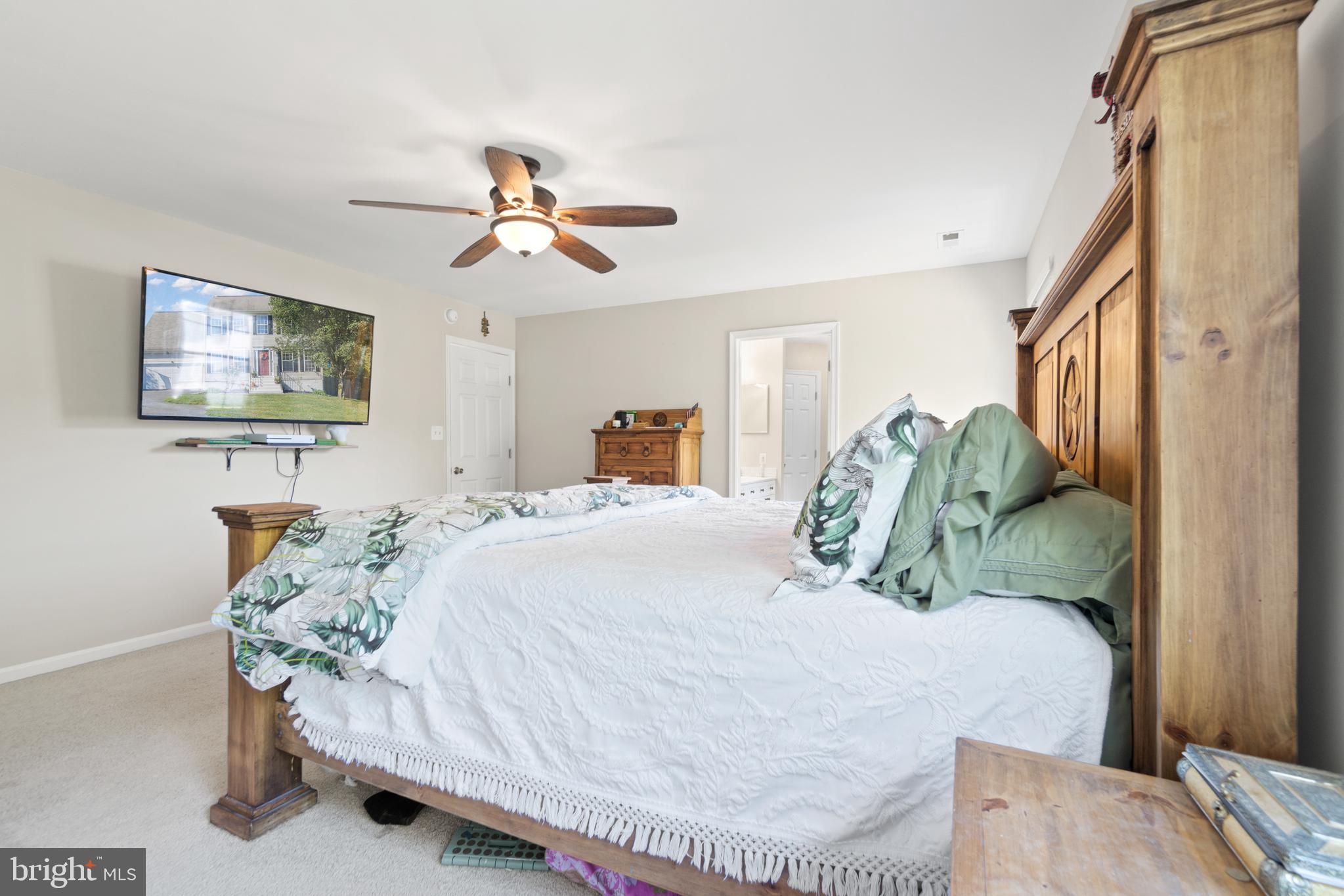 STRATFORD PLACE - Residential