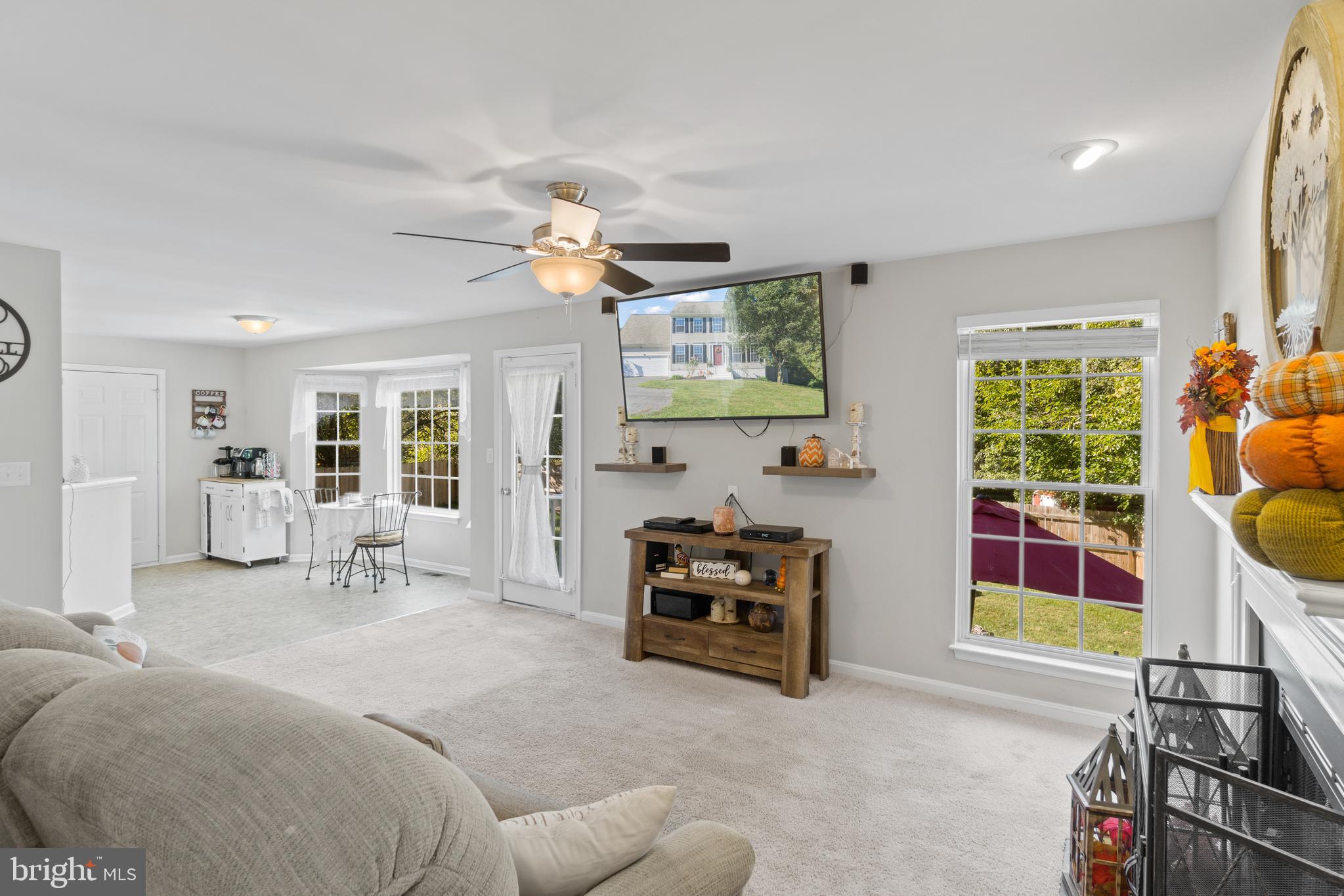 STRATFORD PLACE - Residential