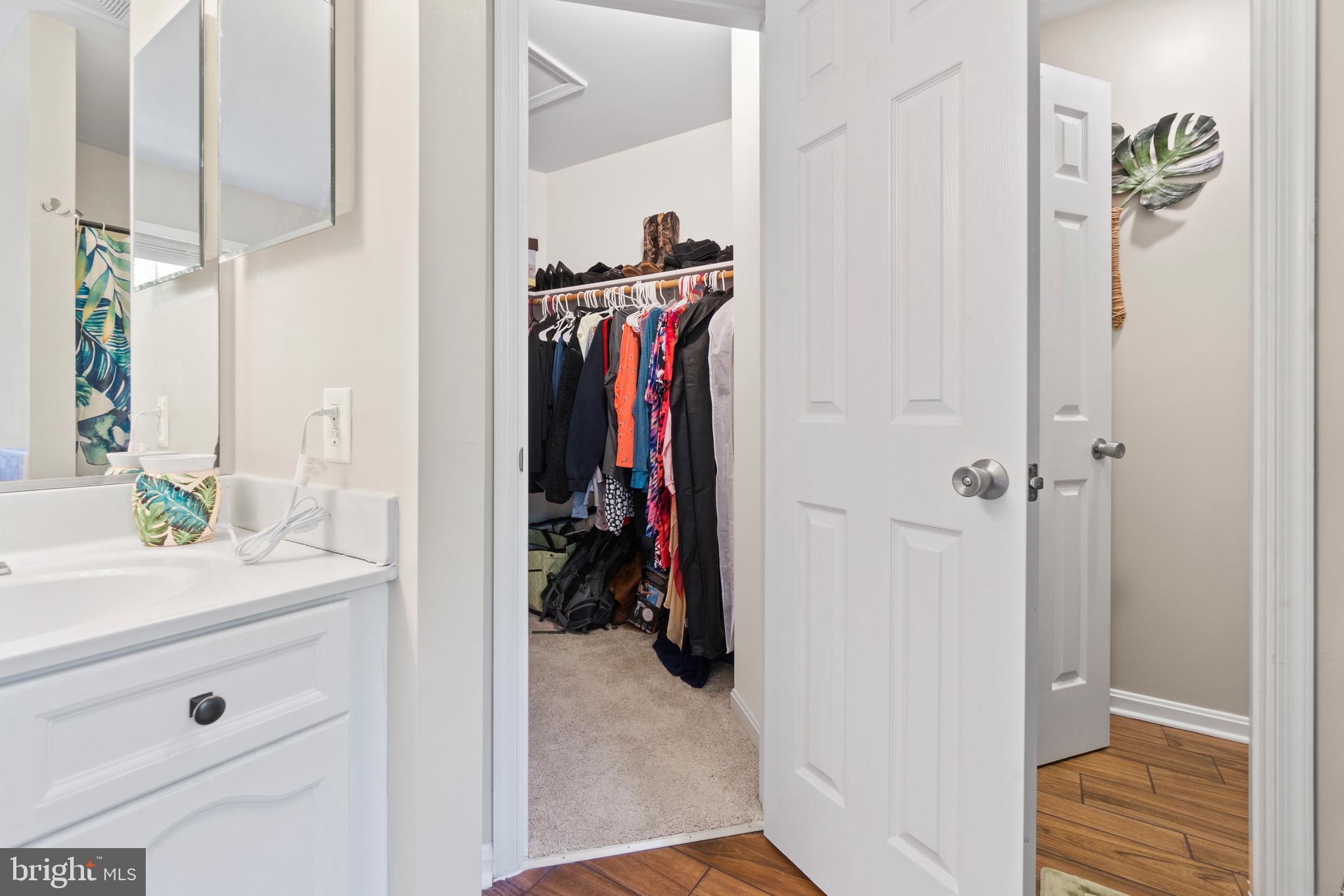 STRATFORD PLACE - Residential