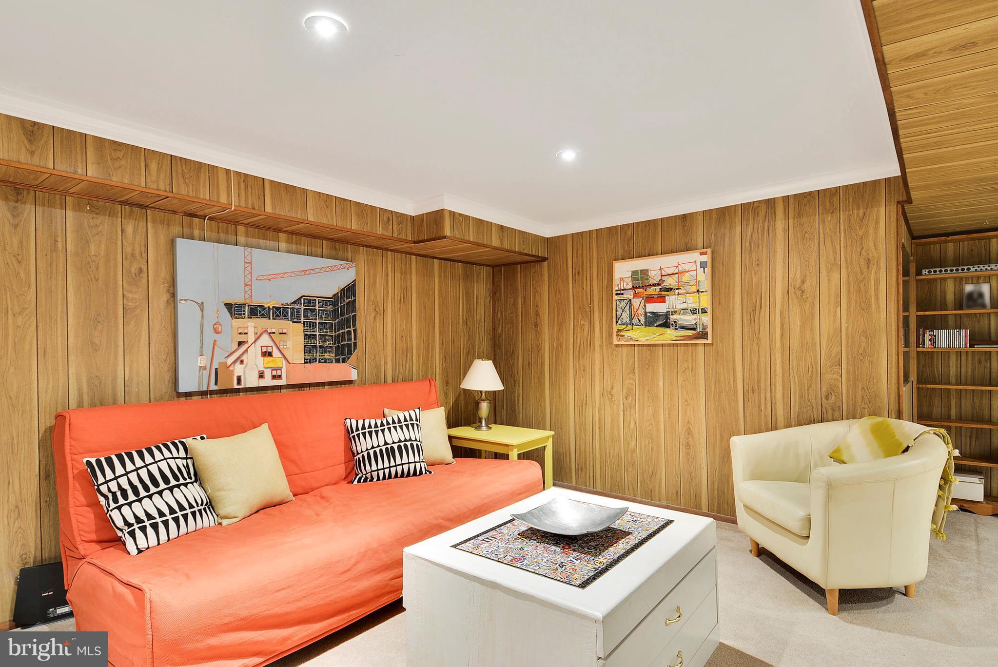 BARCROFT FOREST - Residential