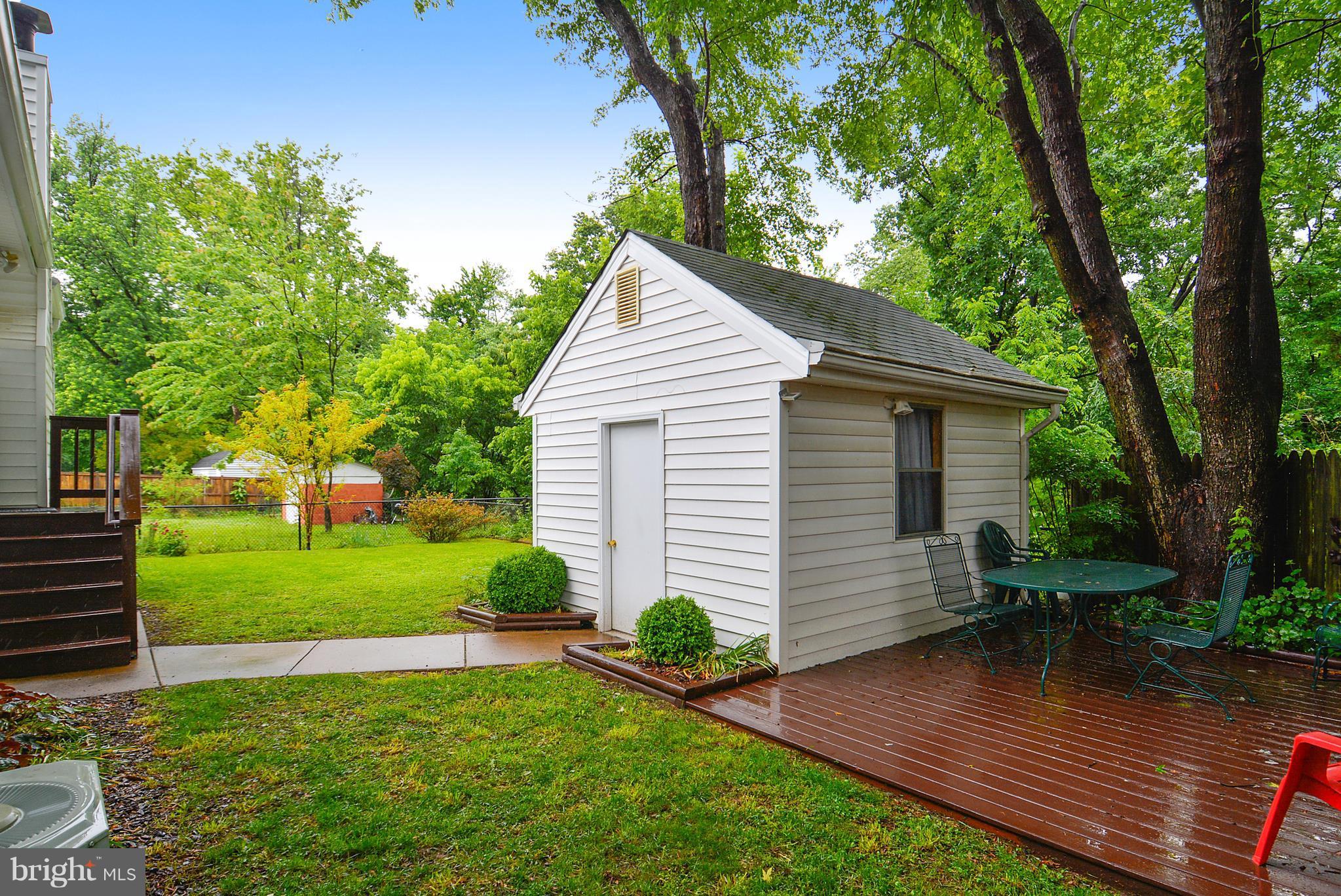 BARCROFT FOREST - Residential
