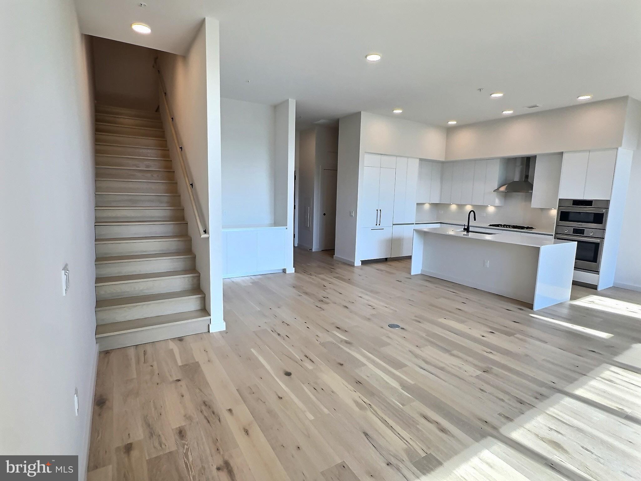 3130 POTOMAC AVENUE TH3