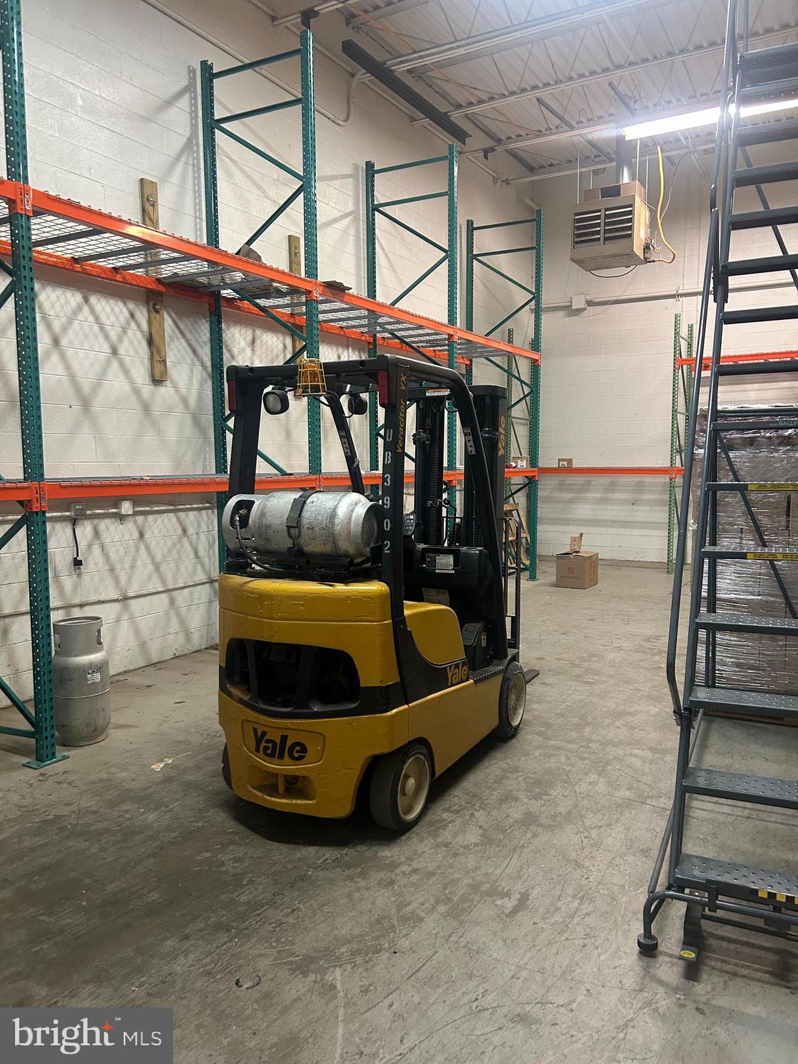 9102 INDUSTRY DRIVE N