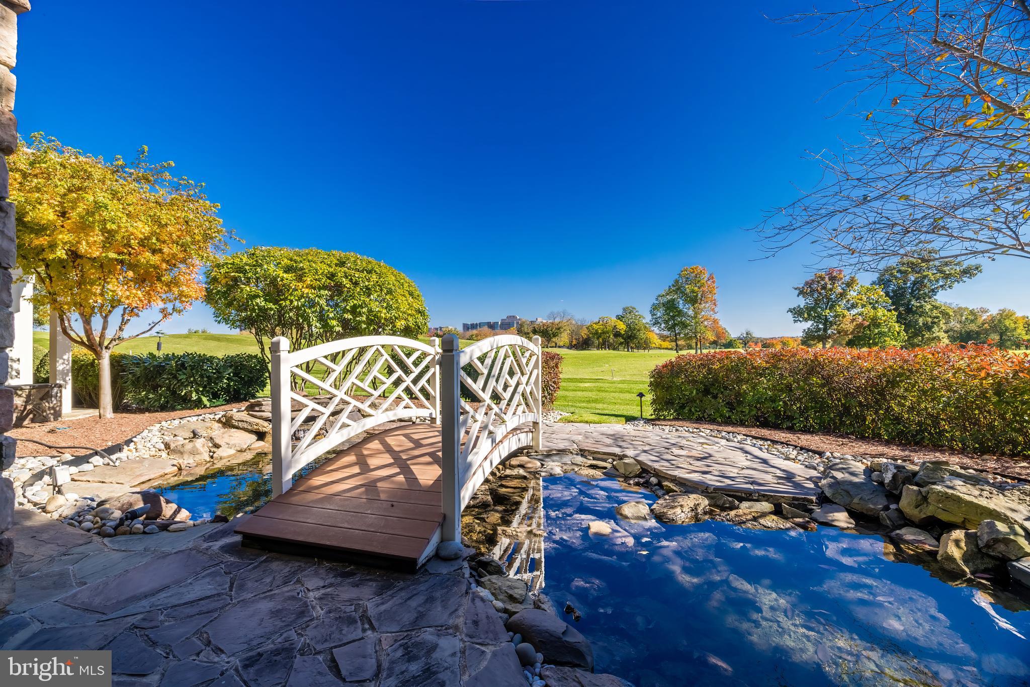 LANSDOWNE ON THE POTOMAC - Residential