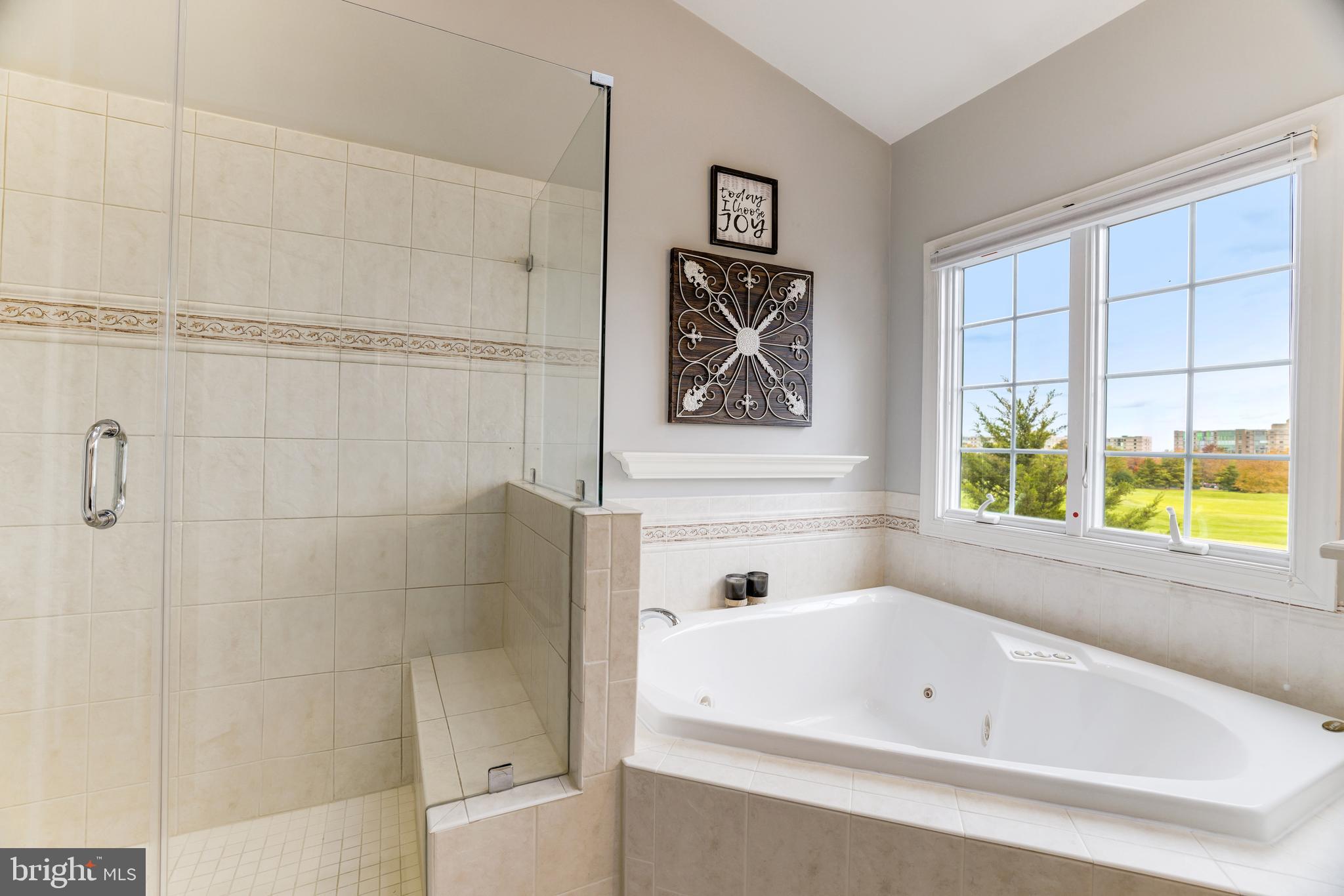 LANSDOWNE ON THE POTOMAC - Residential