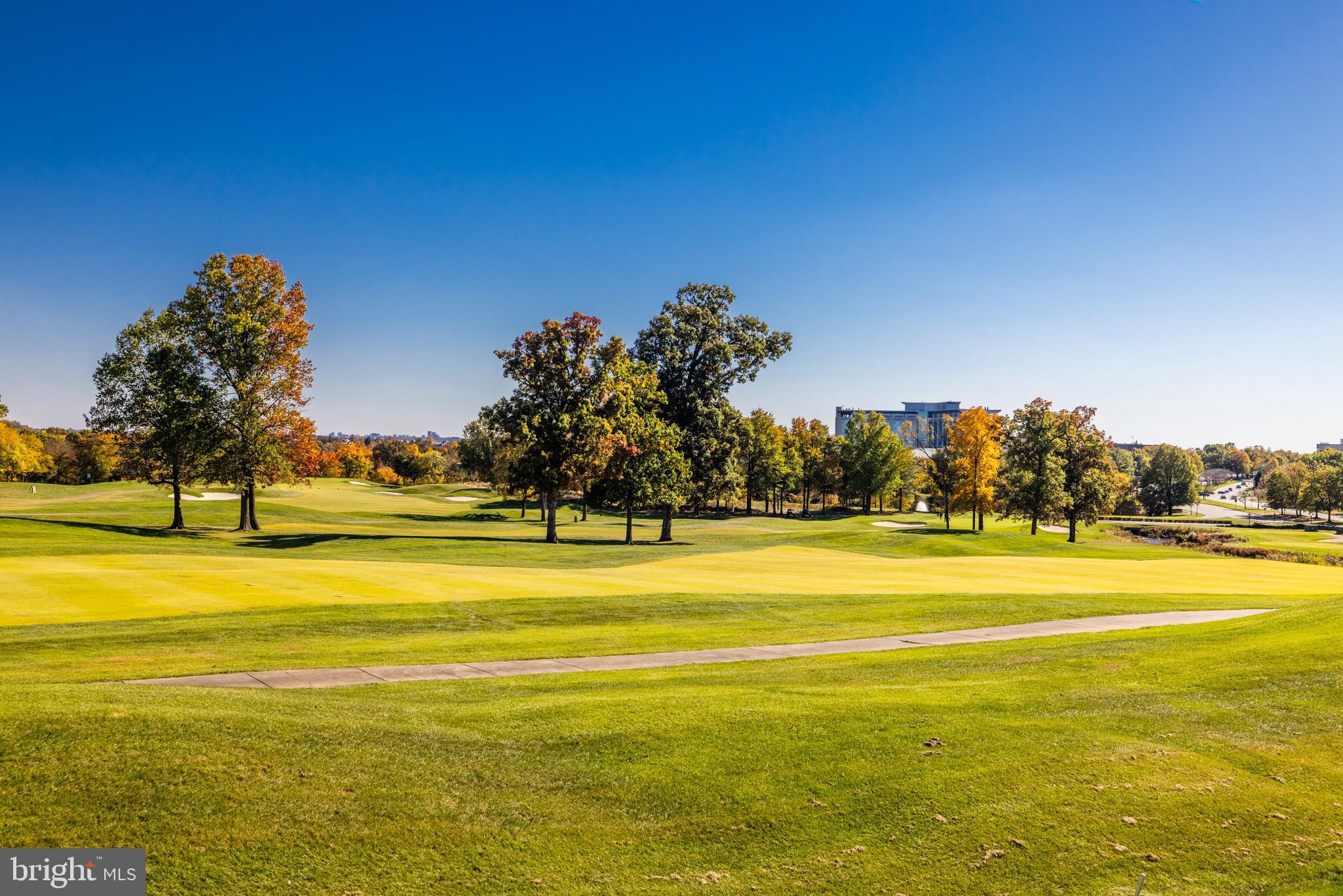 LANSDOWNE ON THE POTOMAC - Residential