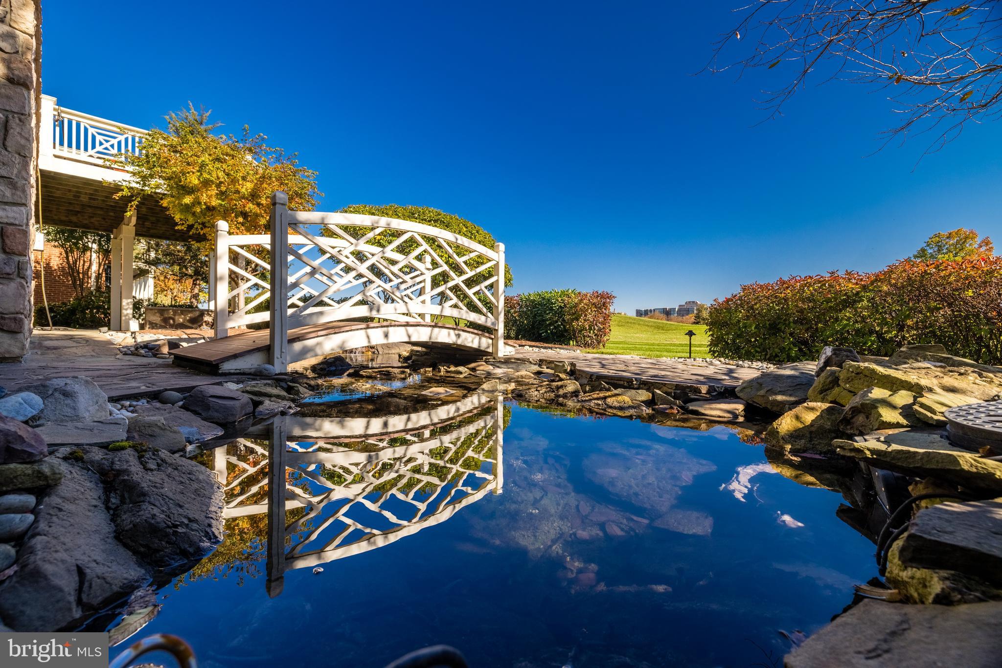 LANSDOWNE ON THE POTOMAC - Residential
