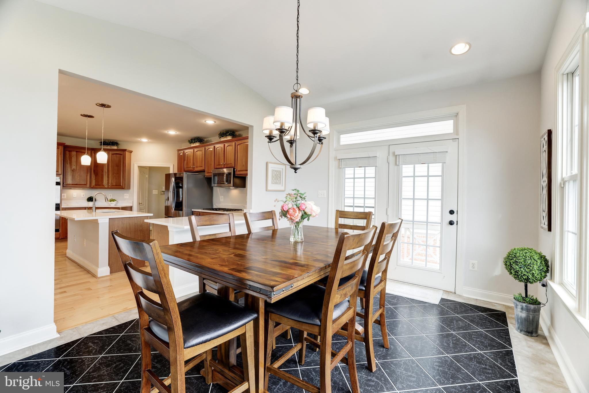 LANSDOWNE ON THE POTOMAC - Residential