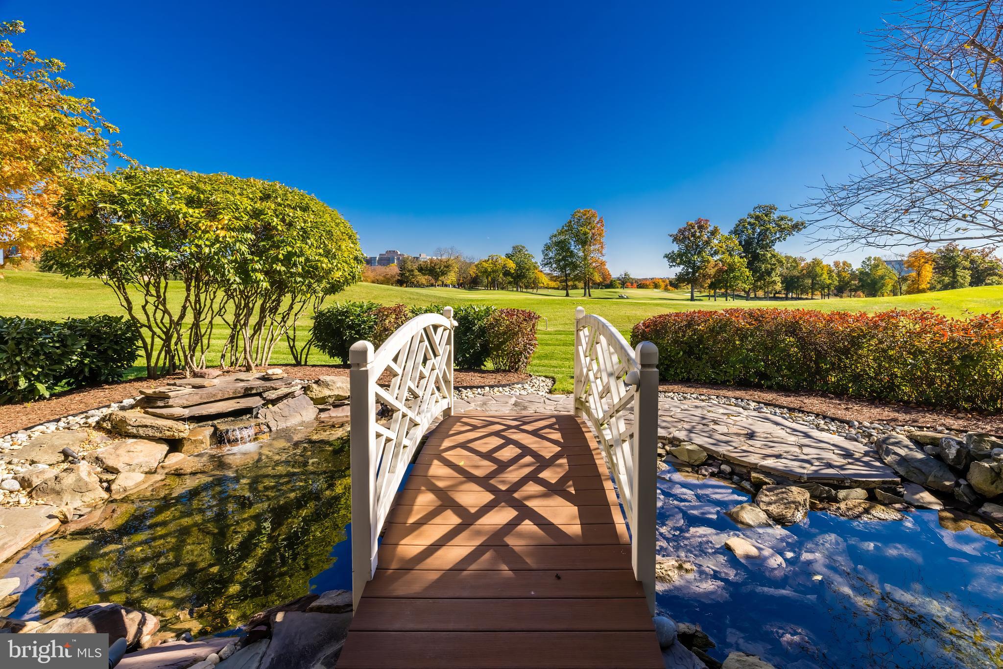 LANSDOWNE ON THE POTOMAC - Residential
