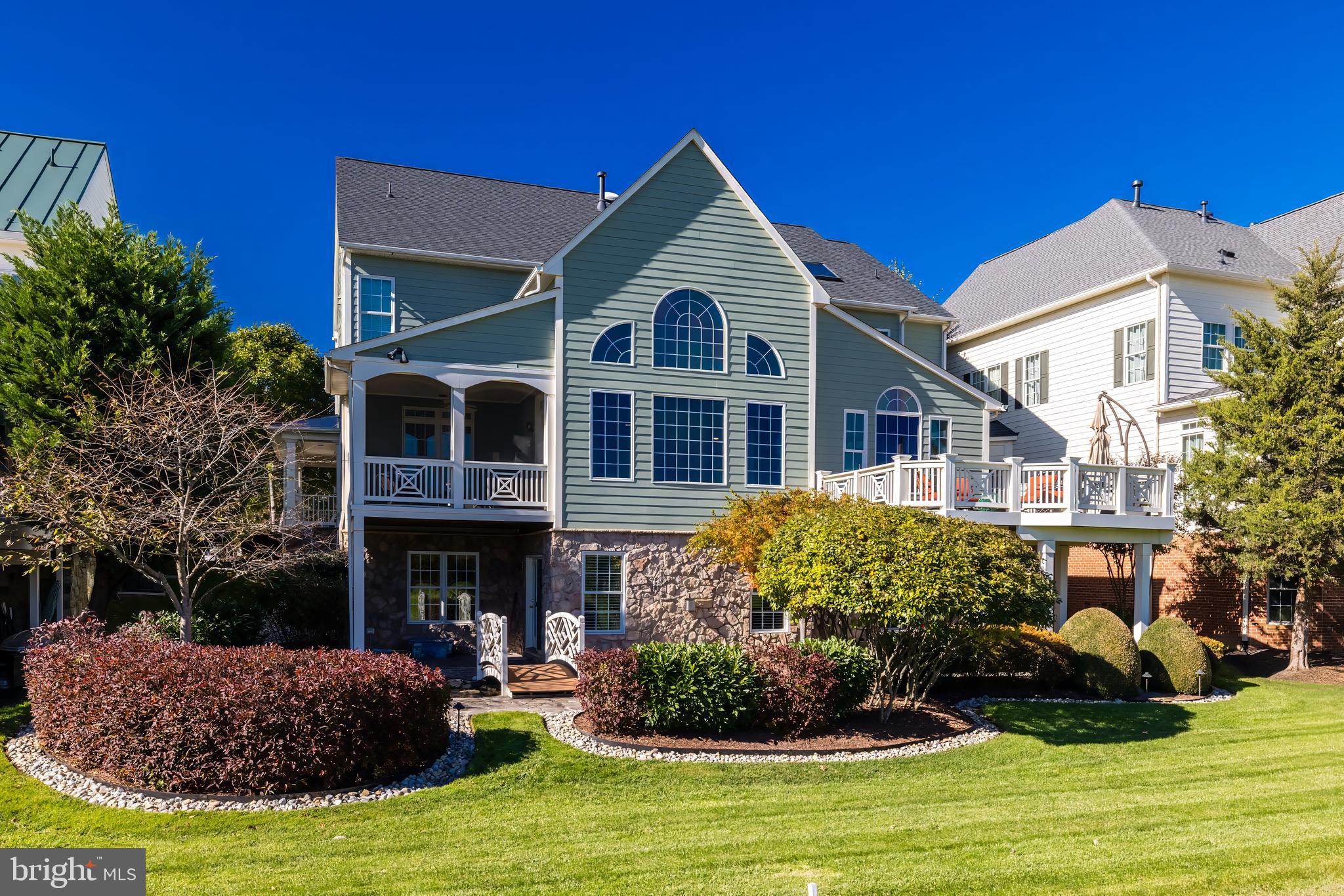 LANSDOWNE ON THE POTOMAC - Residential