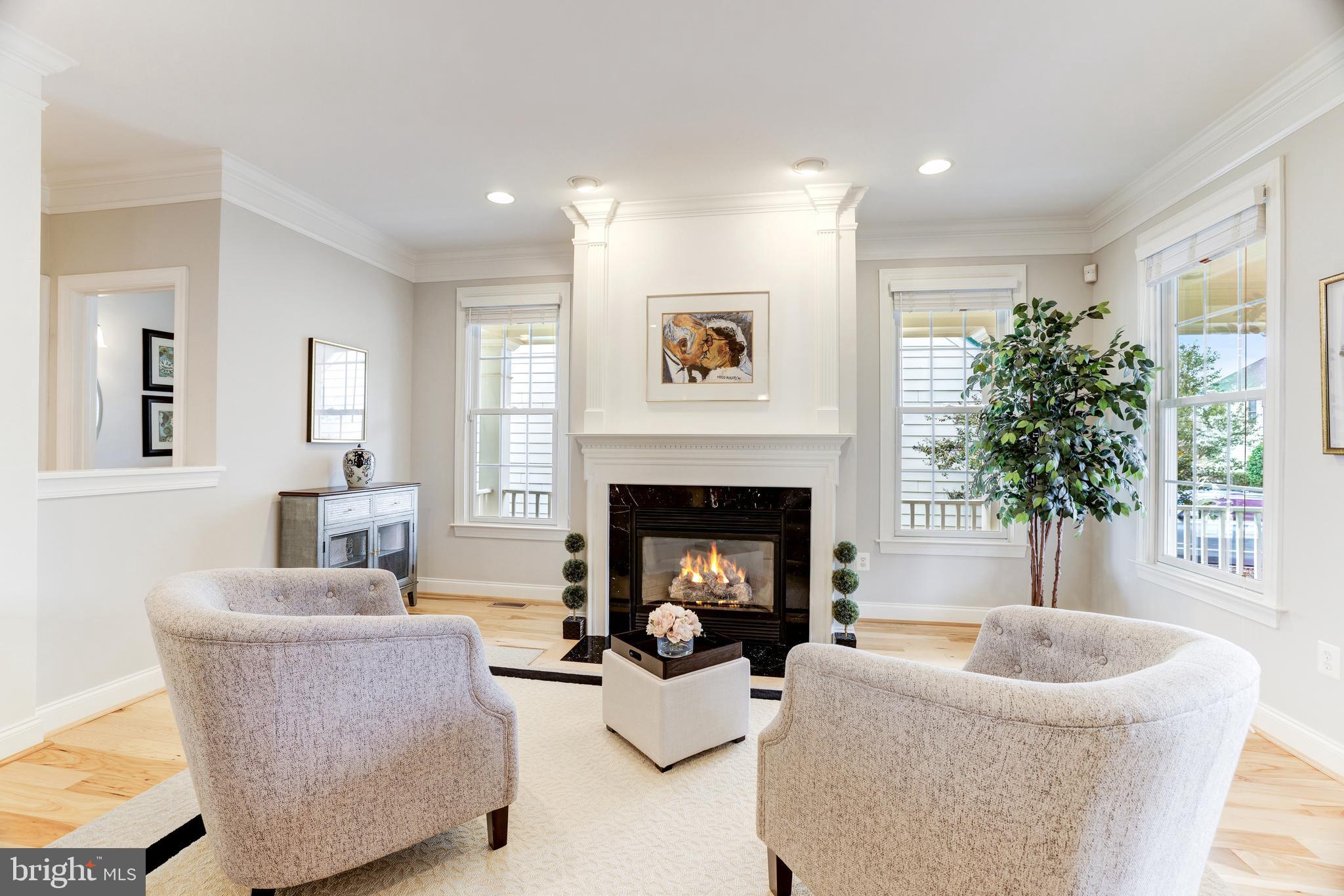 LANSDOWNE ON THE POTOMAC - Residential