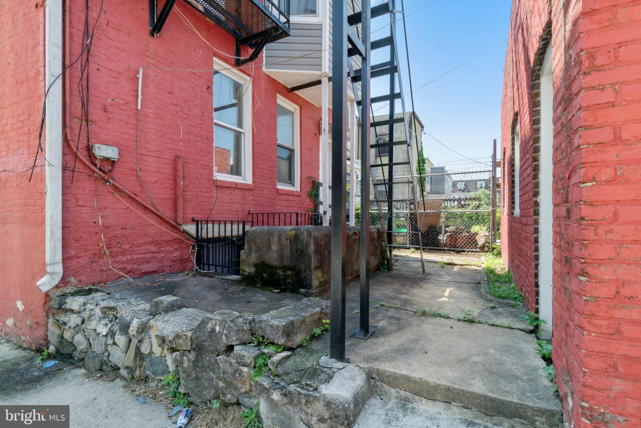 RESERVOIR HILL - Residential